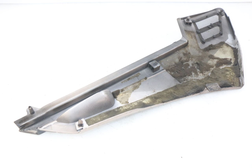 photo de OSŁONA POD LEWYM SIEDZENIEM YAMAHA FJ 3CX 1200 (1986 - 1996) - Zbliżenie techniczne