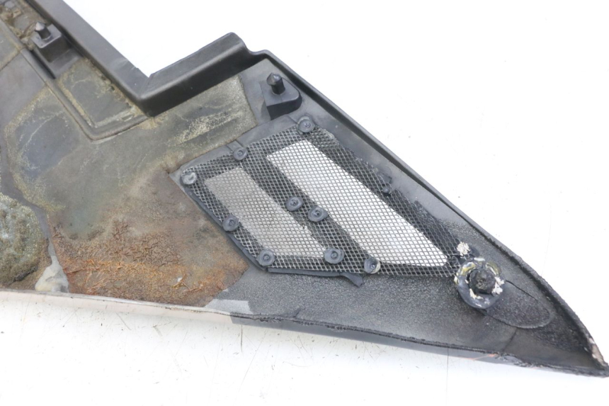 photo de OSŁONA POD LEWYM SIEDZENIEM YAMAHA FJ 3CX 1200 (1986 - 1996) - Szczegół części