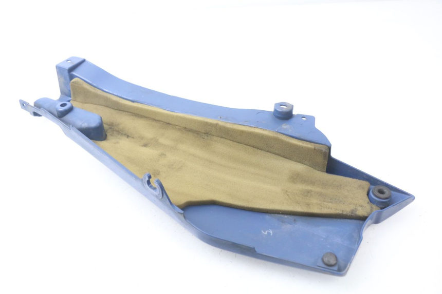 photo de OSŁONA POD LEWYM SIEDZENIEM YAMAHA FJR ABS 1300 (2006 - 2012) - Zoom stanu zużycia