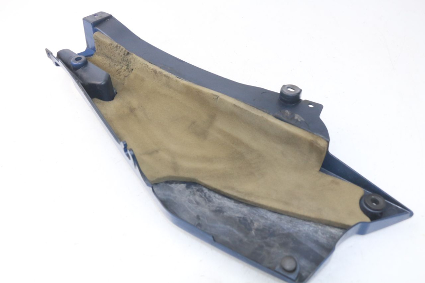 photo de OSŁONA POD LEWYM SIEDZENIEM YAMAHA FJR ABS 1300 (2006 - 2012) - Szczegół części