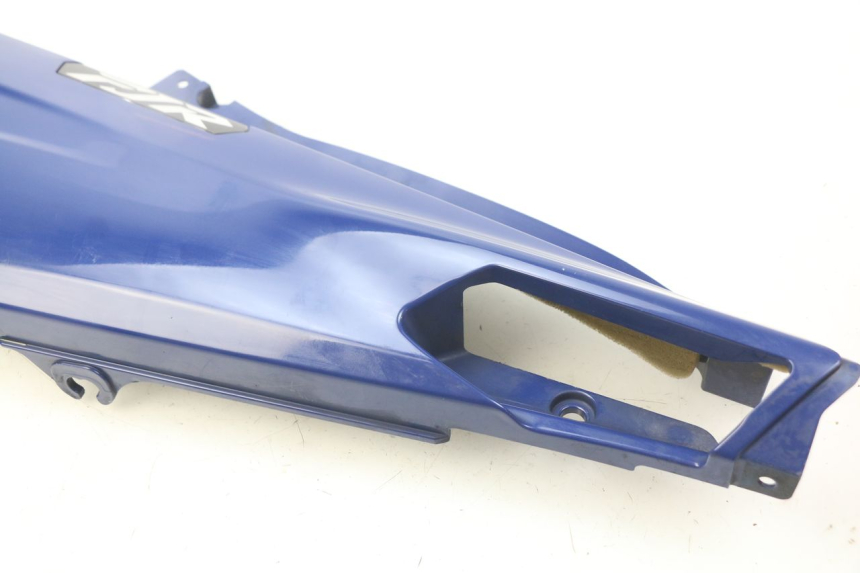 photo de OSŁONA POD LEWYM SIEDZENIEM YAMAHA FJR ABS 1300 (2016 - 2020) - Zoom stanu zużycia