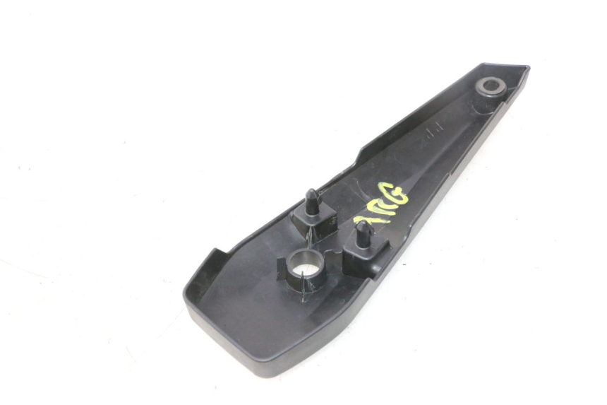photo de OSŁONA POD LEWYM SIEDZENIEM YAMAHA FZ8 800 (2010 - 2016) - Inny kąt widzenia