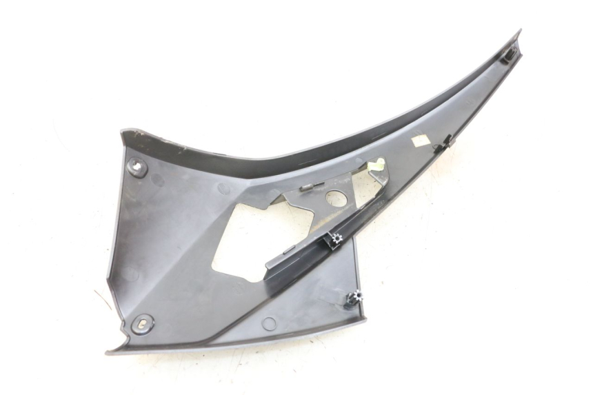 photo de OSŁONA POD LEWYM SIEDZENIEM PEUGEOT GEOPOLIS RS 125 (2007 - 2009) - Zoom stanu zużycia