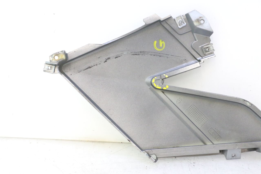 photo de OSŁONA POD SIEDZENIEM LEWA GILERA GP 800 (2007 - 2013) - Widok produktu