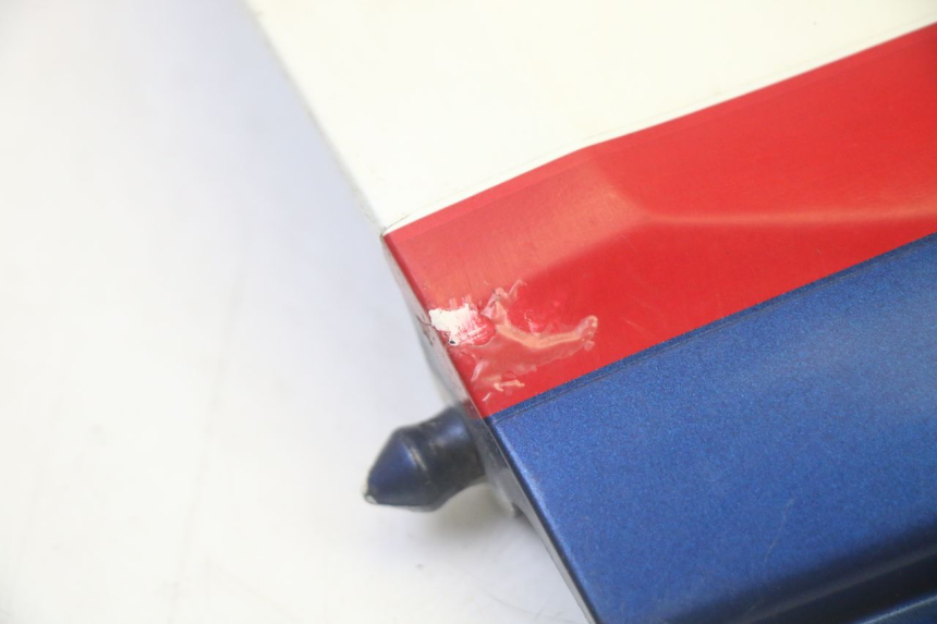 photo de OSŁONA POD LEWYM SIEDZENIEM KAWASAKI GPX R WARBIRD 600 (1988 - 1993) - Inny kąt widzenia