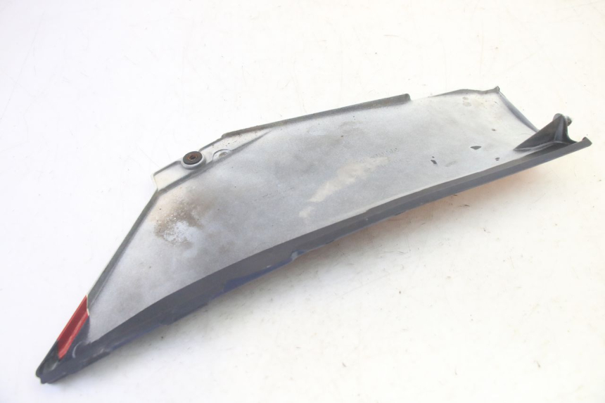 photo de OSŁONA POD LEWYM SIEDZENIEM KAWASAKI GPX R WARBIRD 600 (1988 - 1993) - Widok ogólny