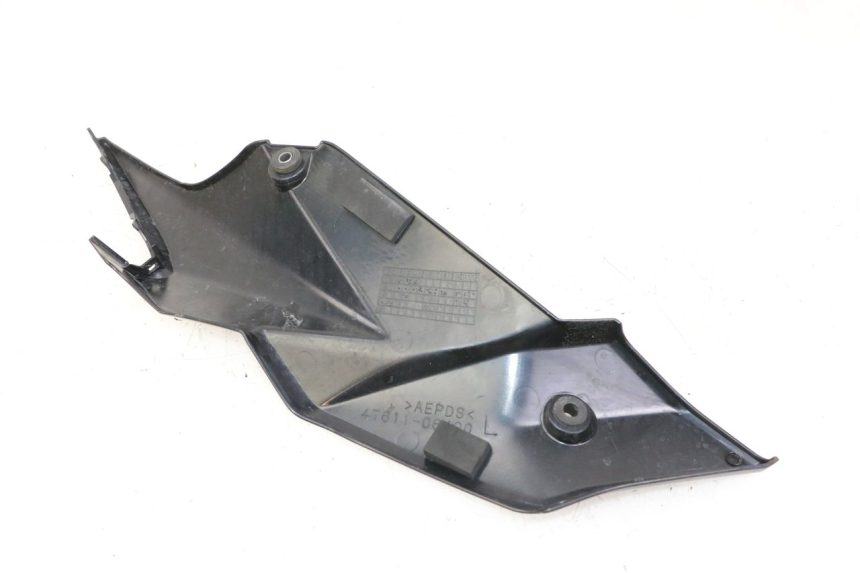 photo de OSŁONA POD LEWYM SIEDZENIEM SUZUKI GSR 750 (2011 - 2017) - Inny kąt widzenia