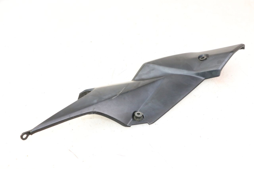 photo de OSŁONA POD LEWYM SIEDZENIEM SUZUKI GSR 750 (2011 - 2017) - Widok ogólny