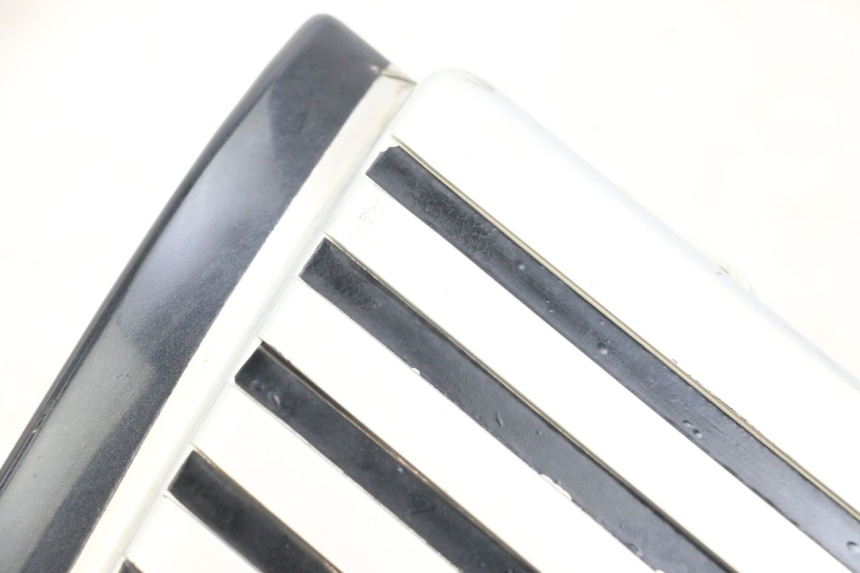 photo de OSŁONA POD LEWYM SIEDZENIEM SUZUKI GSX E 250 (1982 - 1983) - Część sprawdzona