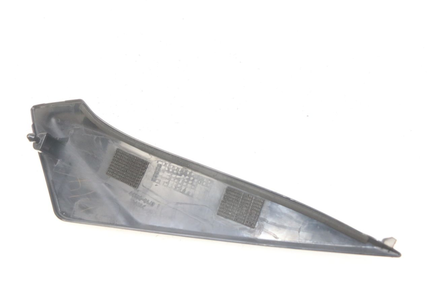 photo de OSŁONA POD LEWYM SIEDZENIEM SUZUKI GSX-R GSXR 750 (2011 - 2016) - Szczegół części