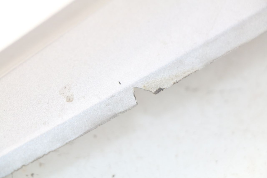 photo de OSŁONA POD LEWYM SIEDZENIEM SYM GTS EFI ABS 125 (2012 - 2016) - Widok ogólny