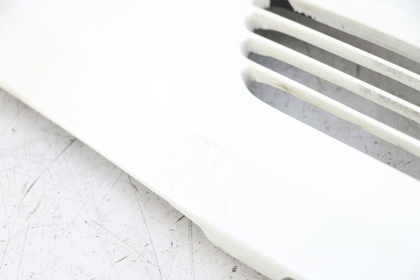 photo de OSŁONA POD LEWYM SIEDZENIEM HONDA CBR F 1000 (1993 - 1996) - Część sprawdzona