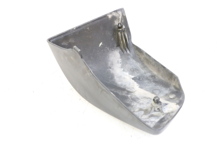 photo de OSŁONA POD LEWYM SIEDZENIEM HONDA VT C2 SHADOW 750 (1997 - 2001) - Zbliżenie techniczne