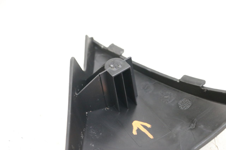 photo de OSŁONA POD LEWYM SIEDZENIEM KYMCO K-PW K-PIPE 50 (2012 - 2017) - Zoom stanu zużycia