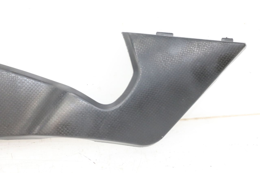 photo de OSŁONA POD LEWYM SIEDZENIEM KYMCO K-PW K-PIPE 50 (2012 - 2017) - Punkty mocowania