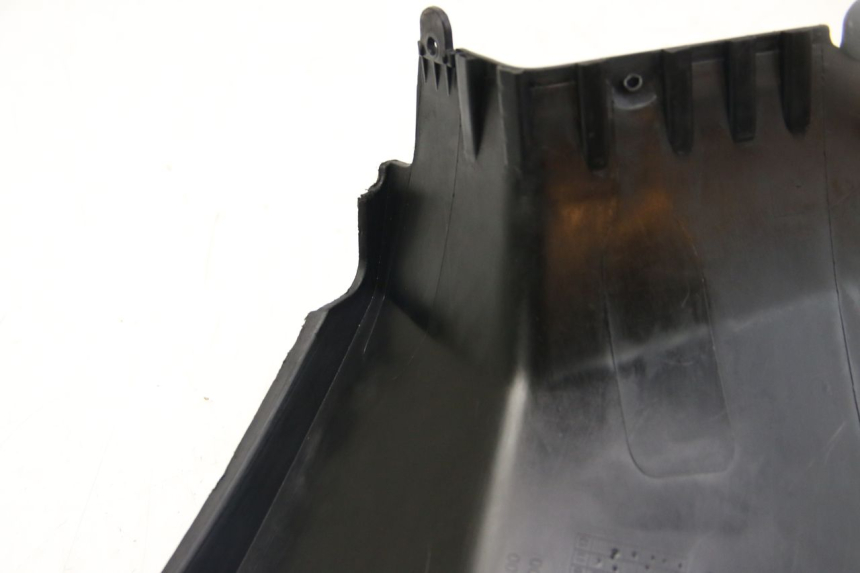 photo de OSŁONA POD LEWYM SIEDZENIEM PEUGEOT KISBEE 2T 50 (2018 - 2022) - Widok produktu