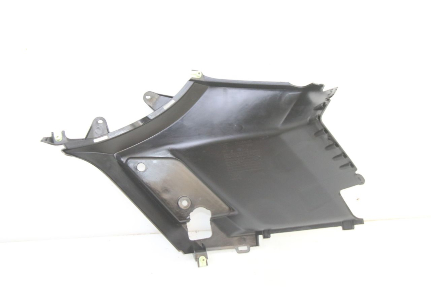 photo de OSŁONA POD LEWYM SIEDZENIEM PEUGEOT KISBEE 2T 50 (2010 - 2017) - Zoom stanu zużycia