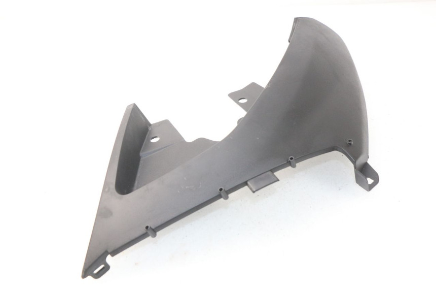 photo de OSŁONA POD LEWYM SIEDZENIEM PEUGEOT METROPOLIS 400 (2017 - 2020) - Punkty mocowania