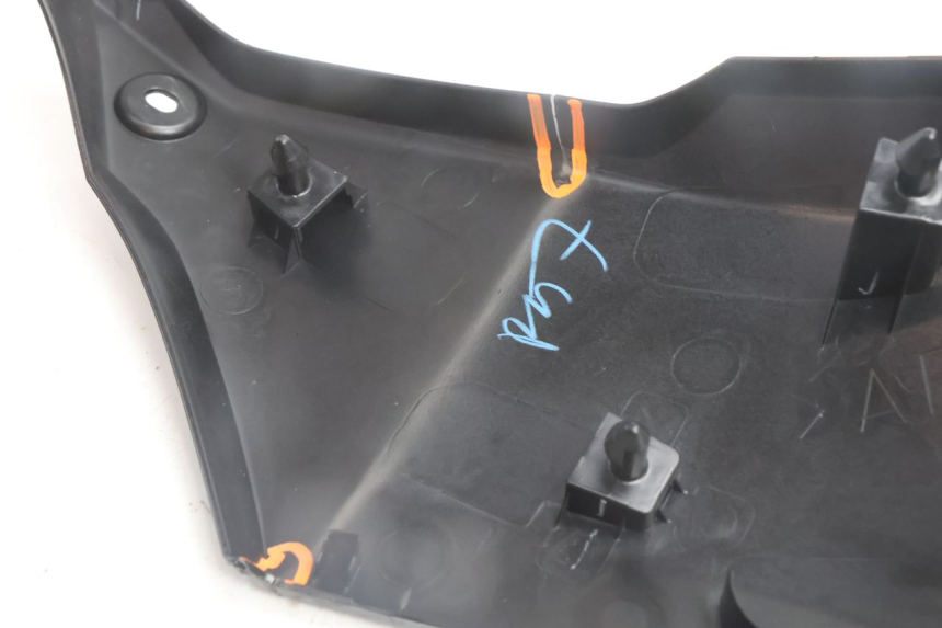 photo de LEWY KOSZ POD SIEDZENIEM YAMAHA N-MAX NMAX 125 (2021 - 2024) - Część sprawdzona