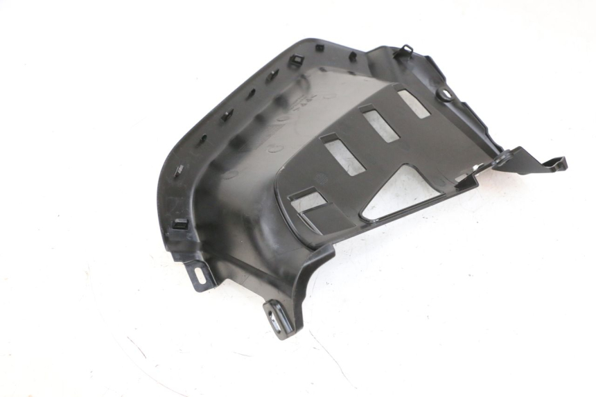 photo de OSŁONA POD LEWYM SIEDZENIEM YAMAHA NEO'S CORE 1 (2022 - 2026) - Zbliżenie techniczne