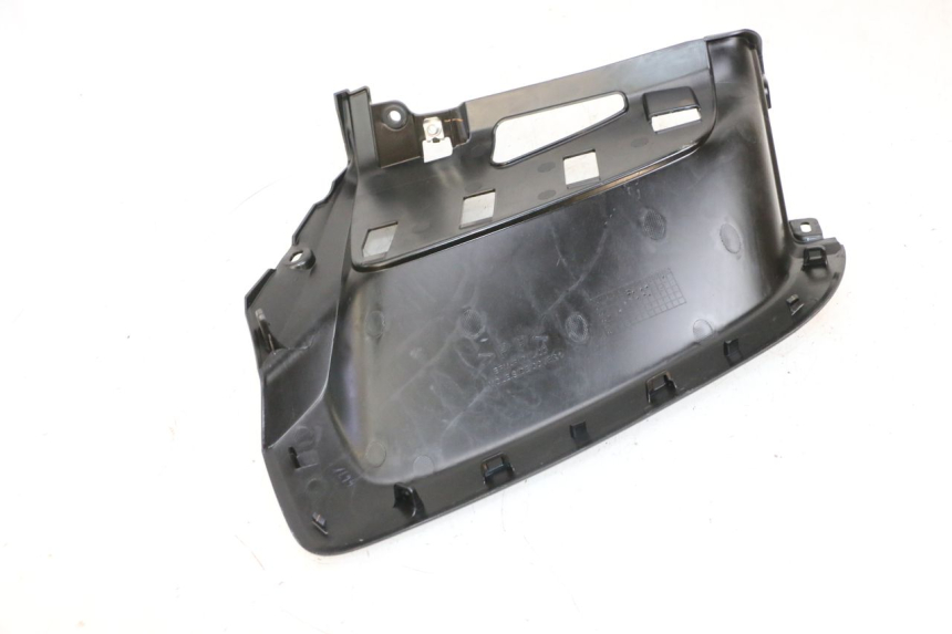 photo de OSŁONA POD LEWYM SIEDZENIEM YAMAHA NEO'S CORE 1 (2022 - 2026) - Punkty mocowania