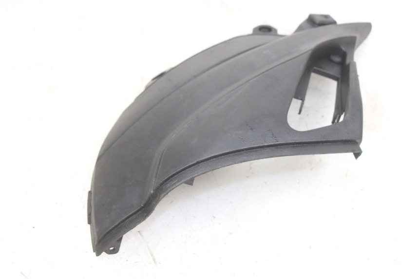 photo de OSŁONA POD LEWYM SIEDZENIEM PIAGGIO NEW TYPHOON 50 (2018 - 2021) - Zbliżenie techniczne