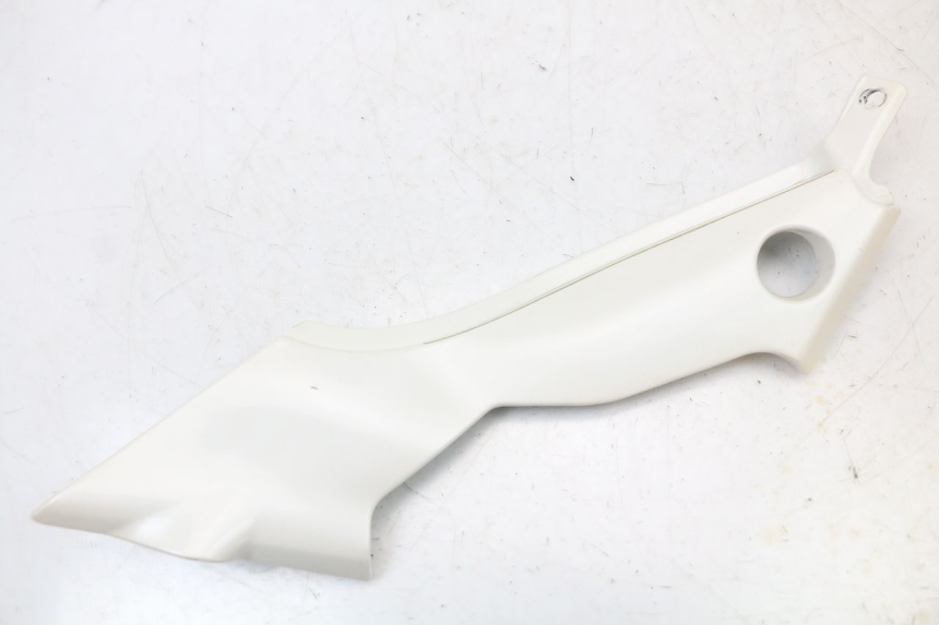 photo de OSŁONA POD LEWYM SIEDZENIEM MOTO GUZZI NORGE 8V GT 1200 (2011 - 2016) - Widok główny