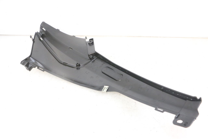 photo de OSŁONA POD LEWYM SIEDZENIEM PIAGGIO NRG POWER PUREJET 50 (2018 - 2021) - Zoom stanu zużycia