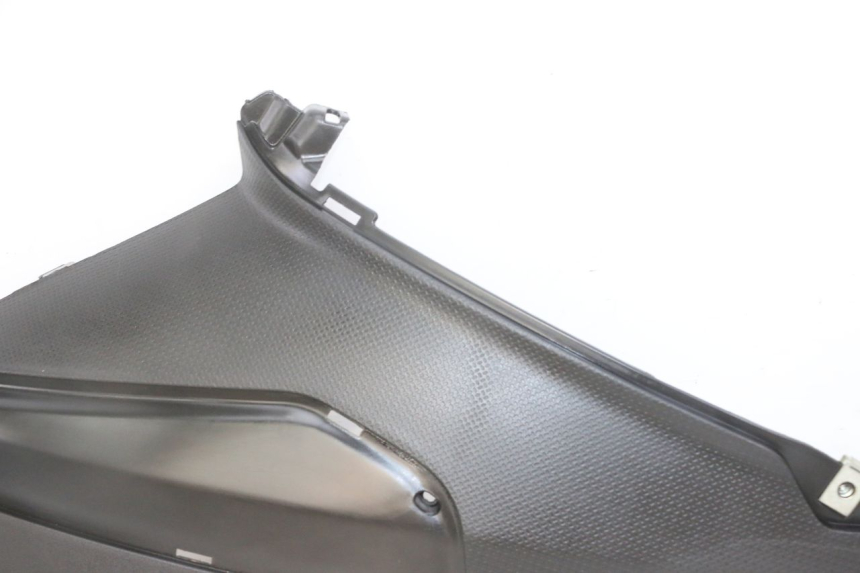 photo de OSŁONA POD LEWYM SIEDZENIEM PIAGGIO NRG POWER PUREJET 50 (2018 - 2021) - Punkty mocowania