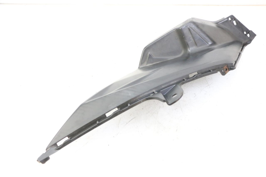 photo de OSŁONA POD LEWYM SIEDZENIEM SYM ORBIT III 3 4T 50 (2021 - 2025) - Część sprawdzona