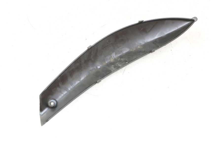 photo de OSŁONA POD LEWYM SIEDZENIEM PIAGGIO BEVERLY 125 (1998 - 2005) - Szczegół części