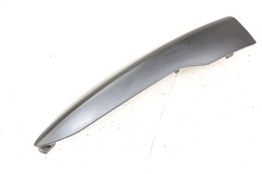 photo de OSŁONA POD LEWYM SIEDZENIEM PIAGGIO LIBERTY IGET 4T 50 (2021 - 2025) - Zoom stanu zużycia