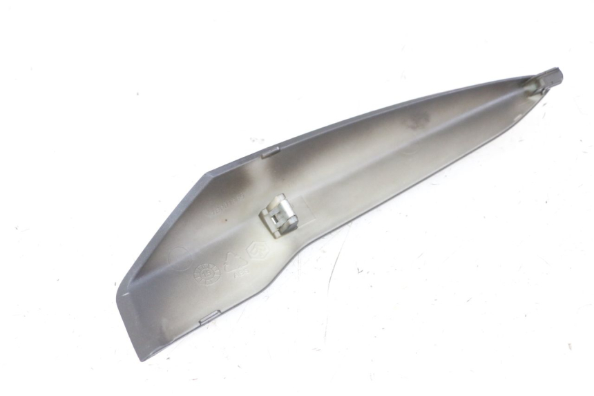 photo de OSŁONA POD LEWYM SIEDZENIEM PIAGGIO LIBERTY IGET 4T 50 (2021 - 2025) - Inny kąt widzenia