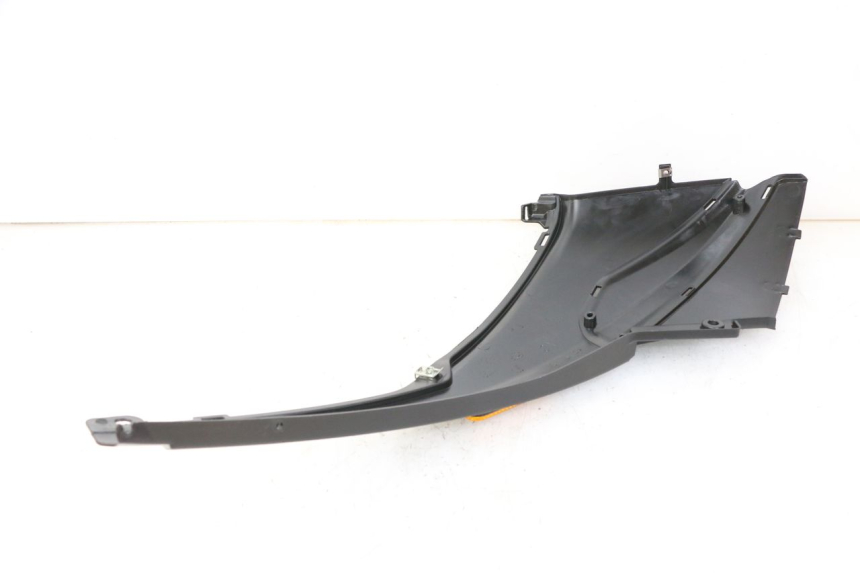 photo de OSŁONA POD LEWYM SIEDZENIEM PIAGGIO NRG POWER PUREJET 50 (2018 - 2021) - Inny kąt widzenia