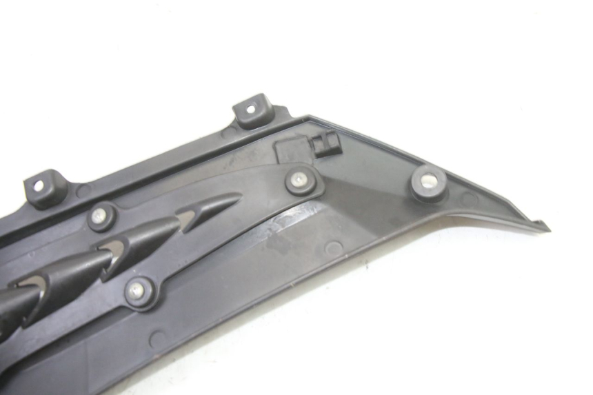 photo de OSŁONA POD LEWYM SIEDZENIEM MAG POWER R-STREET 50 (2016 - 2025) - Punkty mocowania