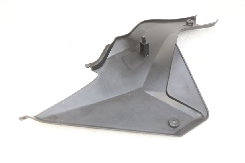 photo de OSŁONA POD LEWYM SIEDZENIEM YAMASAKI RAPTOR 50 (2013 - 2018) - Zoom stanu zużycia