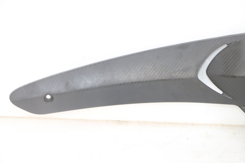 photo de OSŁONA POD LEWYM SIEDZENIEM GILERA RUNNER SL 50 (2006 - 2009) - Punkty mocowania