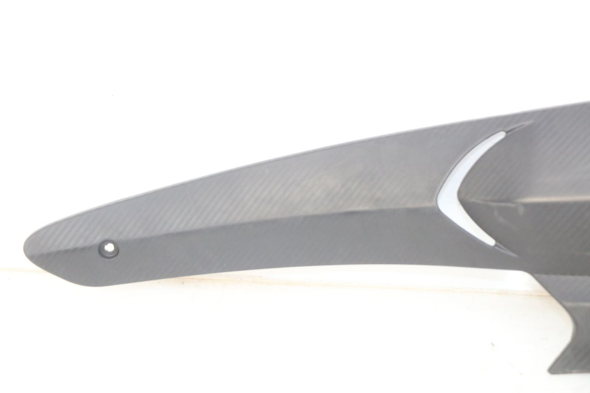 photo de OSŁONA POD LEWYM SIEDZENIEM GILERA RUNNER SP 50 (2009 - 2017) - Zbliżenie techniczne