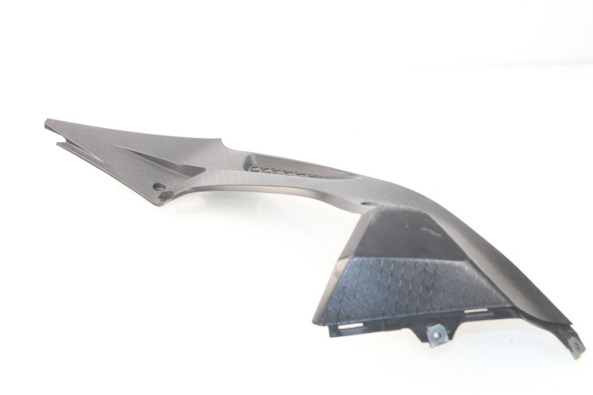 photo de OSŁONA POD LEWYM SIEDZENIEM BMW S RR ABS S1000RR 1000 (2009 - 2011) - Widok ogólny