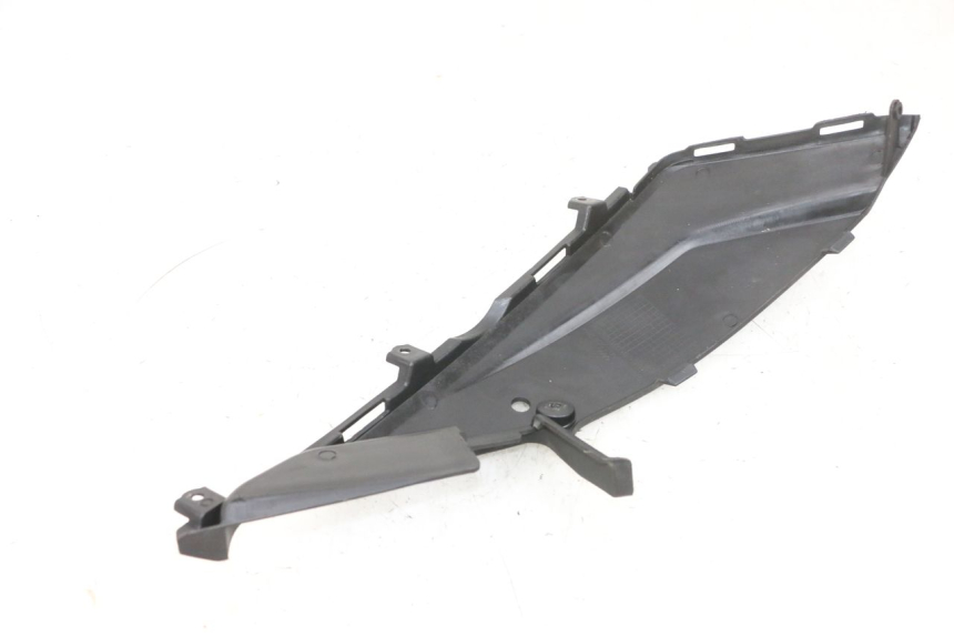 photo de OSŁONA POD LEWYM SIEDZENIEM DAELIM S1 125 (2007 - 2016) - Zoom stanu zużycia