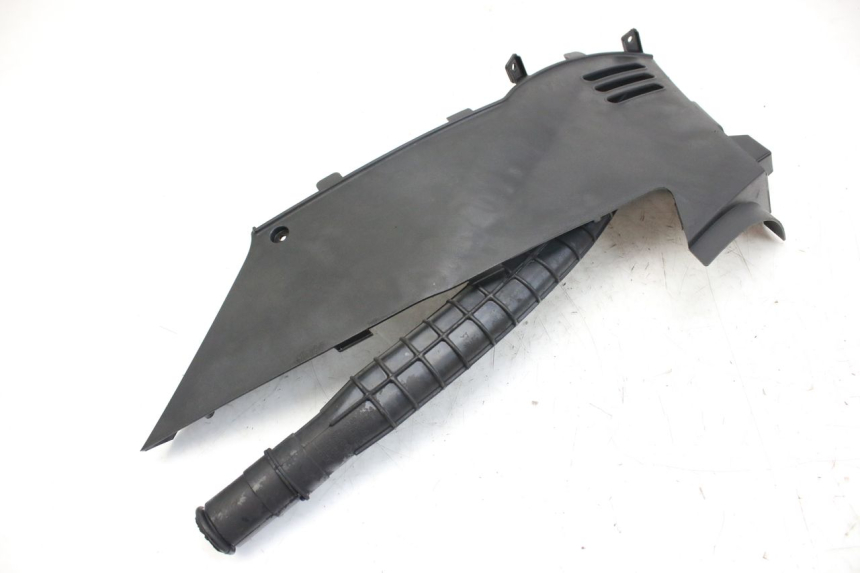 photo de OSŁONA POD LEWYM SIEDZENIEM DAELIM S2 FI 125 (2008 - 2017) - Punkty mocowania