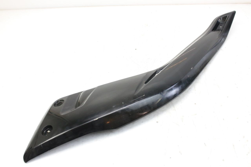 photo de OSŁONA POD LEWYM SIEDZENIEM MBK SKYCRUISER 125 (2010 - 2013) - Szczegół części