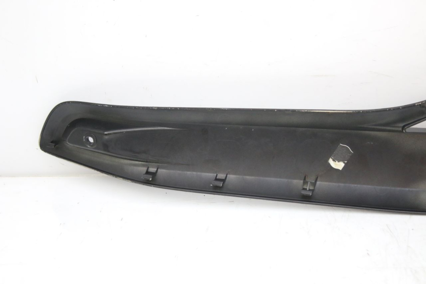 photo de OSŁONA POD LEWYM SIEDZENIEM MBK SKYCRUISER 125 (2010 - 2013) - Punkty mocowania