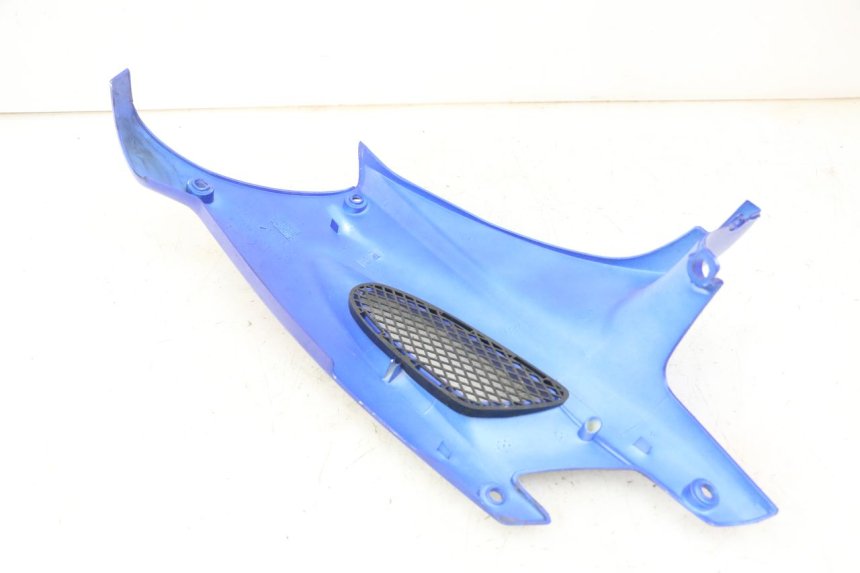 photo de OSŁONA POD LEWYM SIEDZENIEM PEUGEOT SPEEDFIGHT 2 LC 50 (2000 - 2009) - Inny kąt widzenia