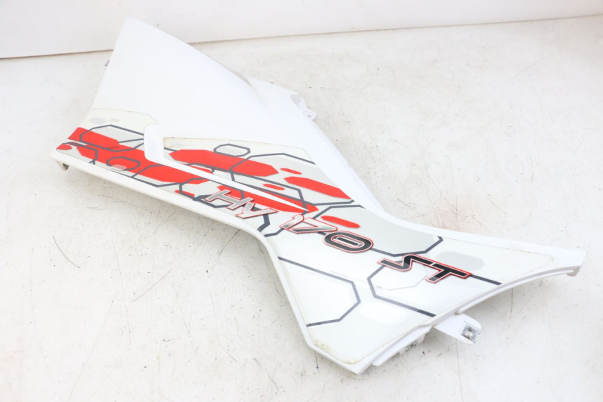 photo de OSŁONA POD LEWYM SIEDZENIEM HYTRACK ST 170 (2020 - 2024) - Widok ogólny