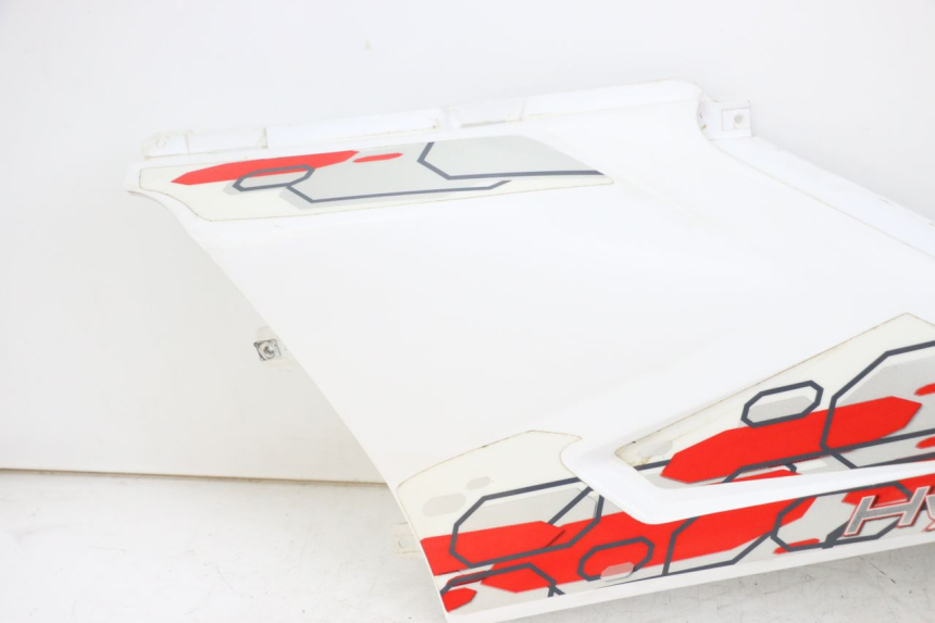 photo de OSŁONA POD LEWYM SIEDZENIEM HYTRACK ST 170 (2020 - 2024) - Punkty mocowania