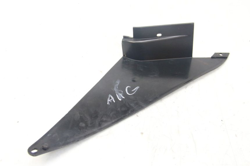 photo de OSŁONA POD LEWYM SIEDZENIEM JAWA STELLA BABETTA 134 50 - Zoom stanu zużycia