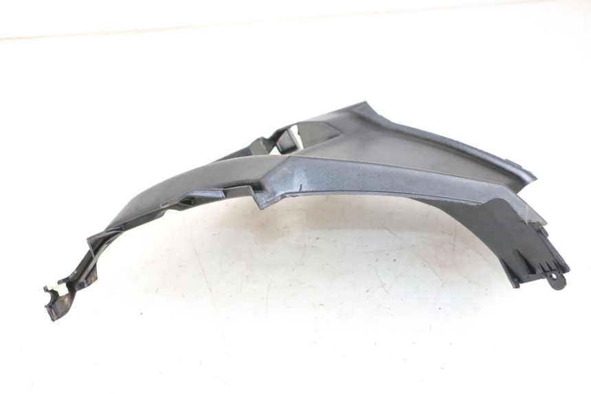 photo de OSŁONA POD LEWYM SIEDZENIEM PEUGEOT STREETZONE I 2T 50 (2018 - 2020) - Inny kąt widzenia