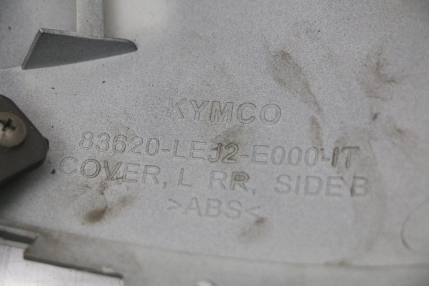 photo de OSŁONA POD LEWYM SIEDZENIEM KYMCO SUPER 8 4T 50 (2021 - 2024) - Punkty mocowania