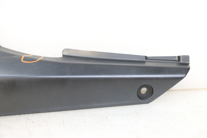 photo de OSŁONA POD LEWYM SIEDZENIEM SUZUKI GSX F GSXF 650 (2007 - 2015) - Punkty mocowania